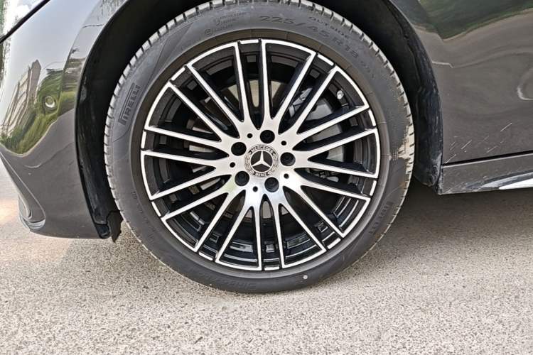 Used Mercedes-Benz C-Class 2025 Facelift C 260 L Sport Edition Left Front Wheel Hub