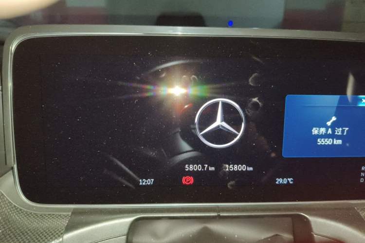 Used Mercedes-Benz C-Class 2025 Facelift C 260 L Sport Edition Odometer Close Up