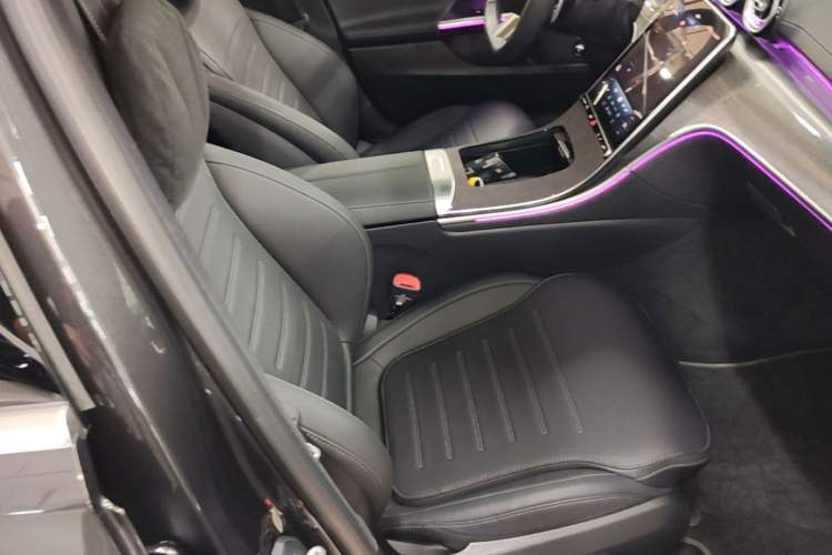 Used Mercedes-Benz C-Class 2025 Facelift C 260 L Sport Edition Right Front Seat