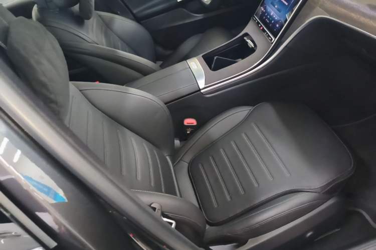 Used Mercedes-Benz C-Class 2025 Facelift C 260 L Sport Edition Right Front Seat
