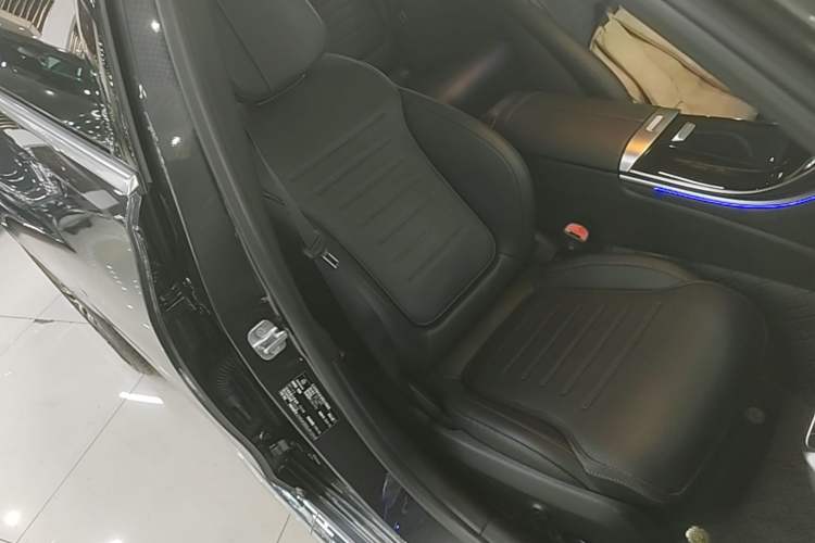 Used Mercedes-Benz C-Class 2025 C 260 L Sport Edition Right Front Seat