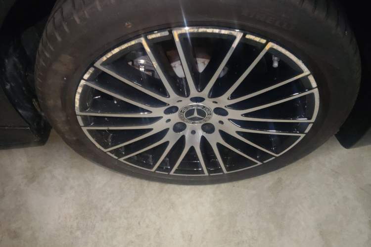 Used Mercedes-Benz C-Class 2025 Facelift C 260 L Sport Edition Right Front Wheel Hub