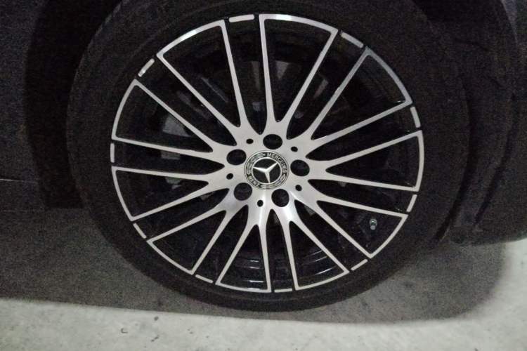 Used Mercedes-Benz C-Class 2025 Facelift C 260 L Sport Edition Right Front Wheel Hub