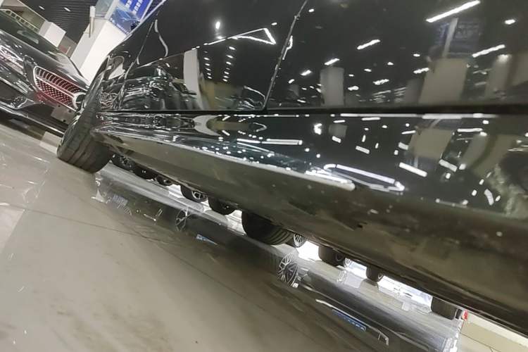 Used Mercedes-Benz C-Class 2025 C 260 L Sport Edition Right Side Sill