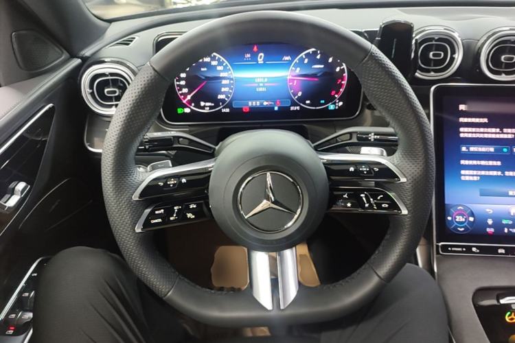 Used Mercedes-Benz C-Class 2025 Facelift C 260 L Sport Edition Steering Wheel