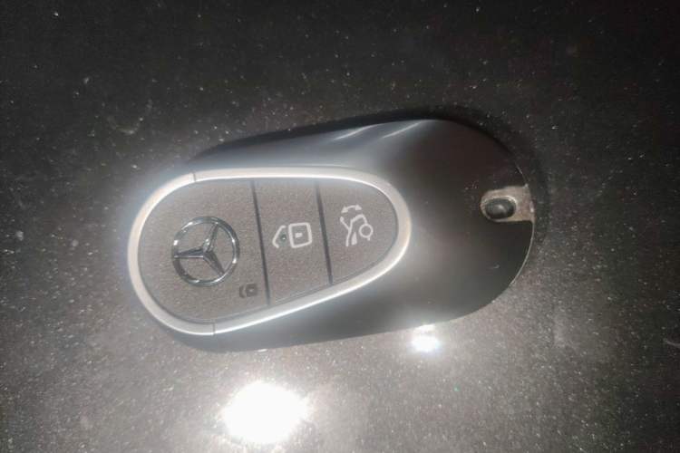 Used Mercedes-Benz C-Class 2025 Facelift C 260 L Sport Edition Vehicle Key