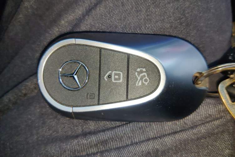 Used Mercedes-Benz C-Class 2025 C 260 L Sport Edition Vehicle Key