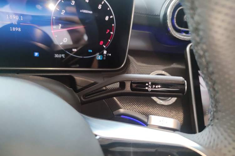 Used Mercedes-Benz C-Class 2025 Facelift C 260 L Sport Edition Gear Lever
