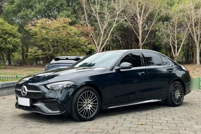 Ojetý Mercedes-Benz C-Class 2025 Facelift C 260 L Sport Edition