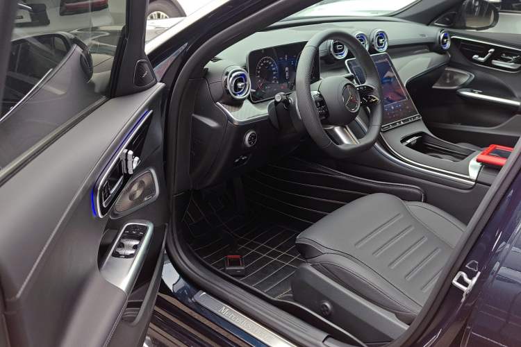 Used Mercedes-Benz C-Class 2025 Facelift C 260 L Sport Edition Driver Seat