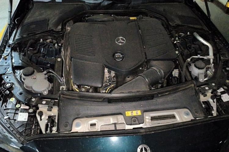 Used Mercedes-Benz C-Class 2025 Refresh C 260 L Night Edition Sports Version Engine Bay