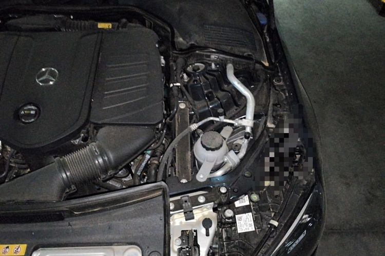 Used Mercedes-Benz C-Class 2025 Refresh C 260 L Night Edition Sports Version Engine Bay Left