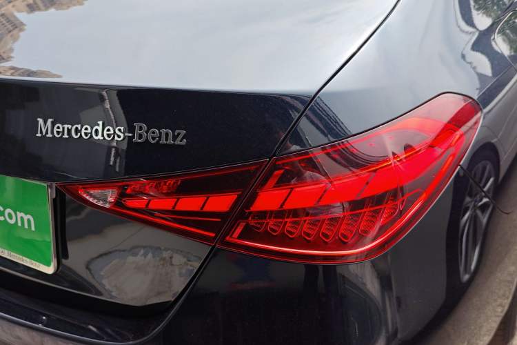 Used Mercedes-Benz C-Class 2025 Facelift C 260 L Sport Edition Exterior 3