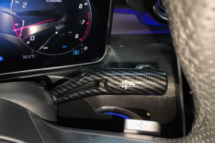 Used Mercedes-Benz C-Class 2025 C 260 L Obsidian Night Sport Edition Gear Lever