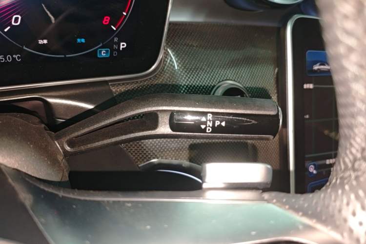Used Mercedes-Benz C-Class 2025 Facelift C 260 L Sport Edition Gear Lever