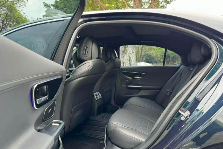 Used Mercedes-Benz C-Class 2025 Facelift C 260 L Sport Edition Interior 3