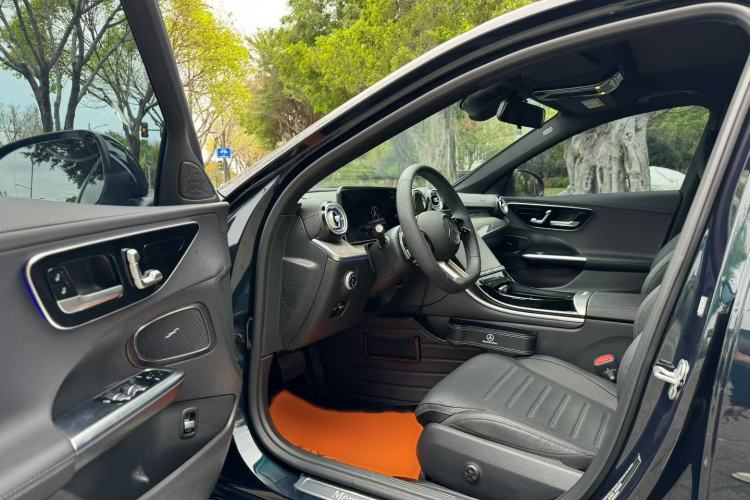 Used Mercedes-Benz C-Class 2025 Facelift C 260 L Sport Edition Left Front Seat