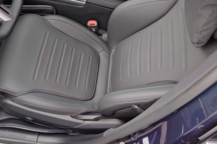 Used Mercedes-Benz C-Class 2025 Facelift C 260 L Sport Edition Left Front Seat