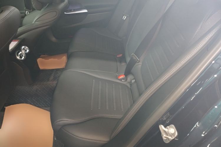 Used Mercedes-Benz C-Class 2025 Facelift C 260 L Sport Edition Left Rear Seat