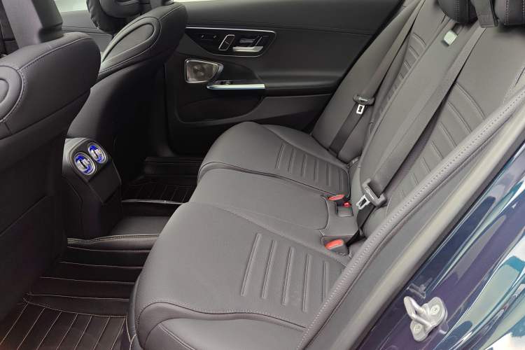 Used Mercedes-Benz C-Class 2025 Facelift C 260 L Sport Edition Left Rear Seat