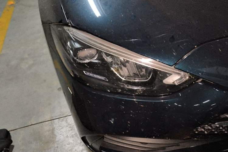 Used Mercedes-Benz C-Class 2025 Refresh C 260 L Night Edition Sports Version Right Front Headlight