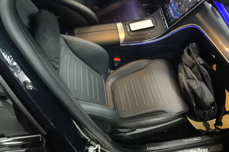 Used Mercedes-Benz C-Class 2025 C 260 L Obsidian Night Sport Edition Right Front Seat