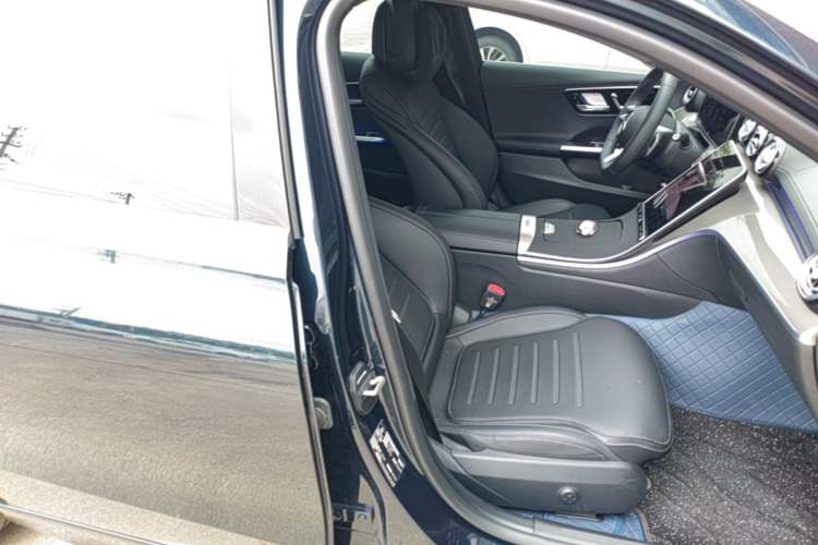 Used Mercedes-Benz C-Class 2025 C 260 L Sport Edition Right Front Seat