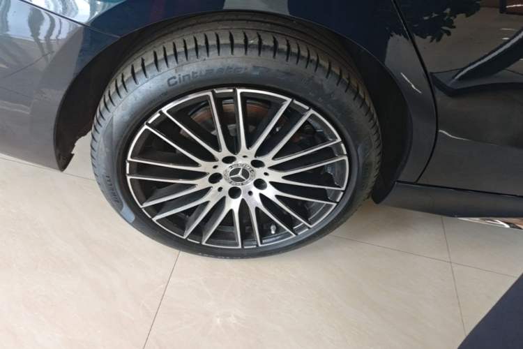 Used Mercedes-Benz C-Class 2025 Facelift C 260 L Sport Edition Right Rear Wheel Hub