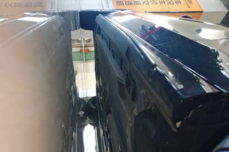 Used Mercedes-Benz C-Class 2025 Facelift C 260 L Sport Edition Right Side Sill
