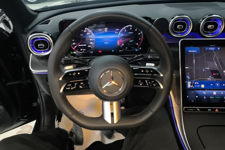 Used Mercedes-Benz C-Class 2025 C 260 L Obsidian Night Sport Edition Steering Wheel