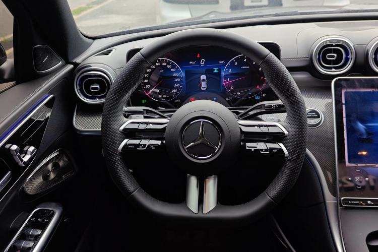 Used Mercedes-Benz C-Class 2025 Facelift C 260 L Sport Edition Steering Wheel