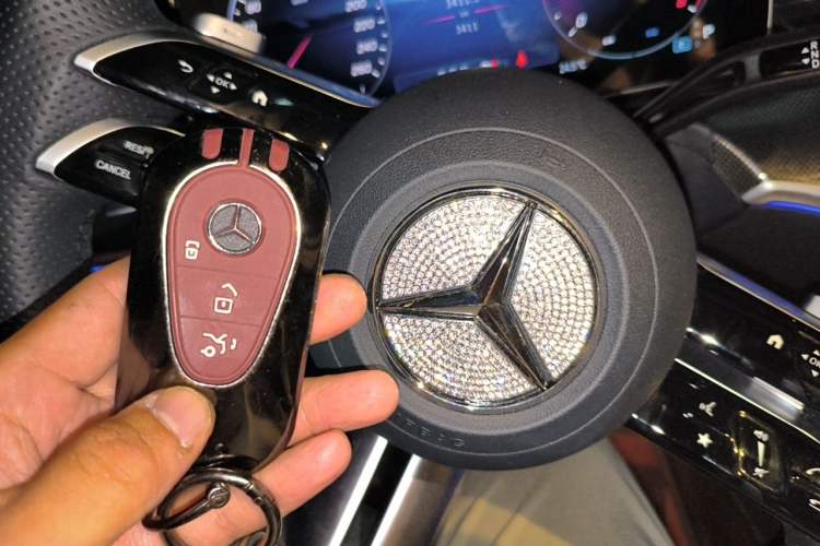 Used Mercedes-Benz C-Class 2025 Refresh C 260 L Night Edition Sports Version Vehicle Key