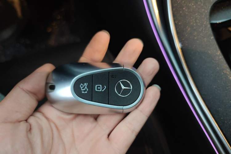 Used Mercedes-Benz C-Class 2025 C 260 L Sport Edition Vehicle Key