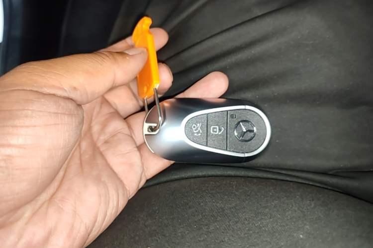 Used Mercedes-Benz C-Class 2025 C 260 L Obsidian Night Sport Edition Vehicle Key