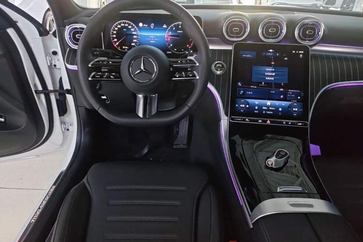 Used Mercedes-Benz C-Class 2025 C 260 L Obsidian Night Sport Edition Audio And AC Panel