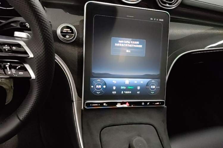 Used Mercedes-Benz C-Class 2025 Refresh C 260 L Night Edition Sports Version Audio And AC Panel