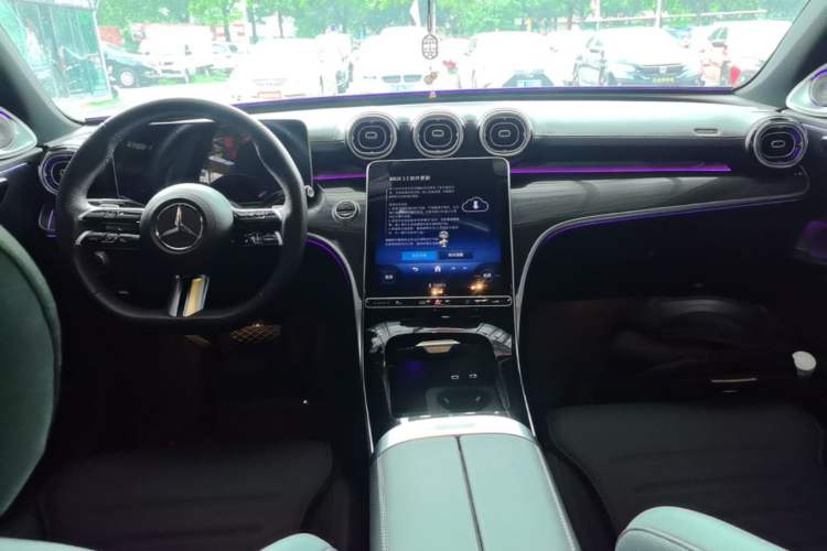 Used Mercedes-Benz C-Class 2025 C 260 L Sport Edition Center Console