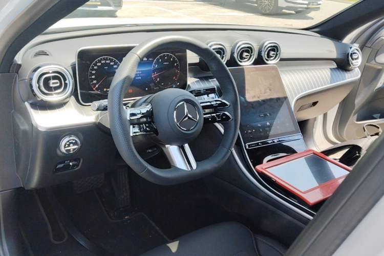 Used Mercedes-Benz C-Class 2025 C 260 L Obsidian Night Sport Edition Center Console