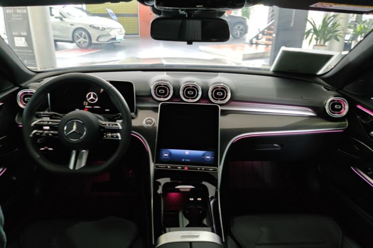 Used Mercedes-Benz C-Class 2025 C 260 L Sport Edition Center Console