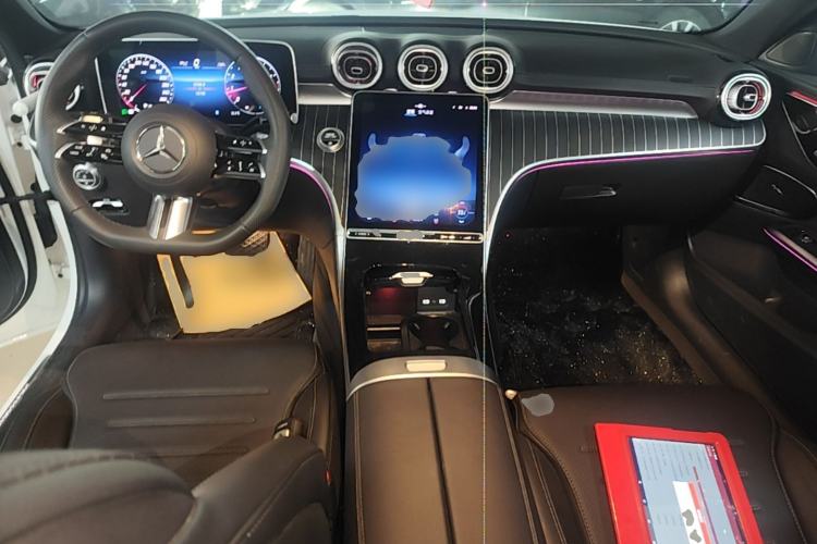 Used Mercedes-Benz C-Class 2025 C 260 L Sport Edition Center Console