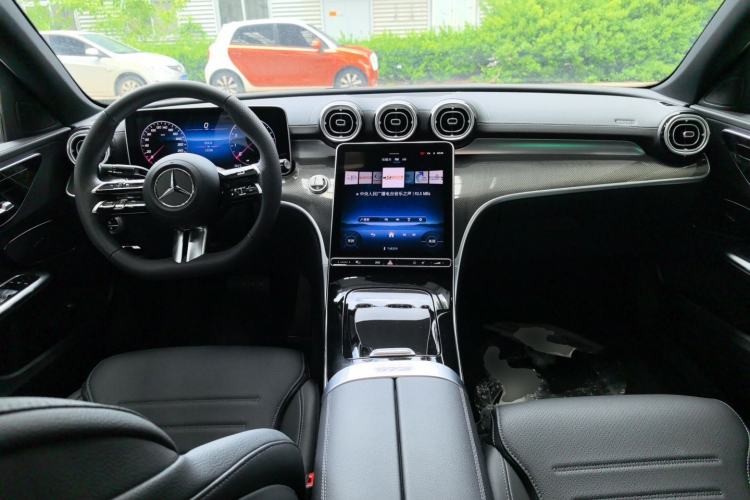 Used Mercedes-Benz C-Class 2025 C 260 L Sport Edition Center Console