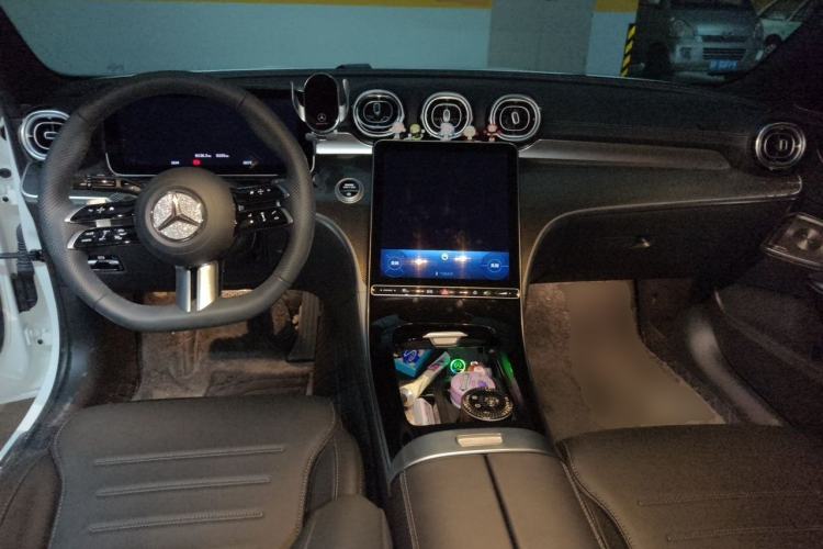 Used Mercedes-Benz C-Class 2025 Facelift C 260 L Sport Edition Center Console