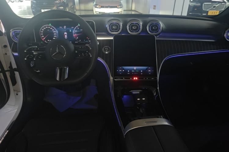 Used Mercedes-Benz C-Class 2025 C 260 L Sport Edition Center Console