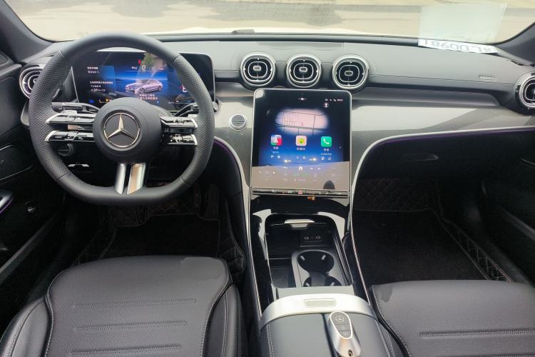 Used Mercedes-Benz C-Class 2025 Facelift C 260 L Sport Edition Center Console