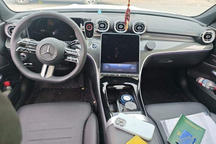 Used Mercedes-Benz C-Class 2025 C 260 L Obsidian Night Sport Edition Center Console