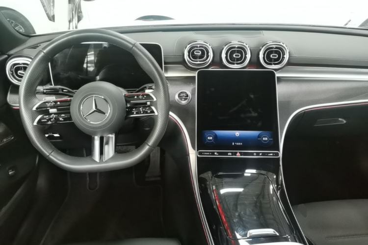 Used Mercedes-Benz C-Class 2025 C 260 L Obsidian Night Sport Edition Center Console