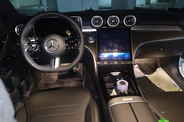 Used Mercedes-Benz C-Class 2025 C 260 L Sport Edition Center Console