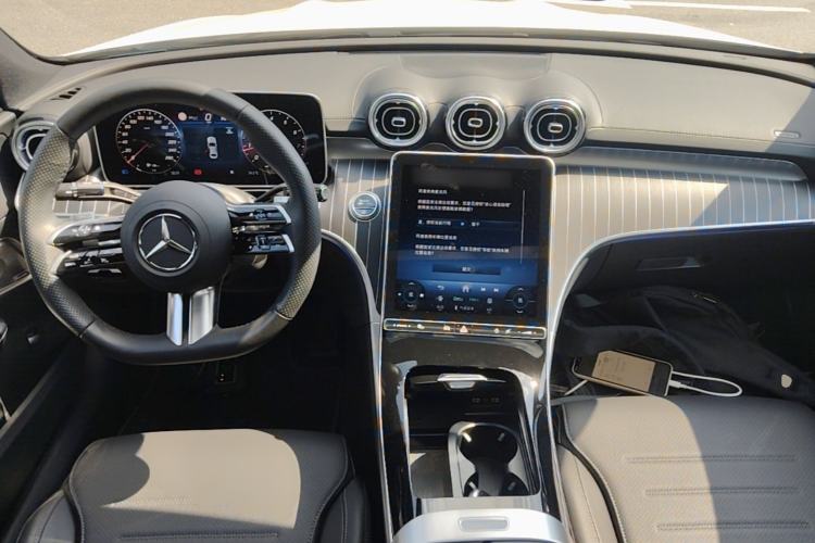 Used Mercedes-Benz C-Class 2025 C 260 L Obsidian Night Sport Edition Center Console
