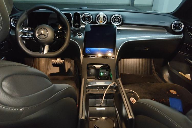 Used Mercedes-Benz C-Class 2025 Facelift C 260 L Sport Edition Center Console