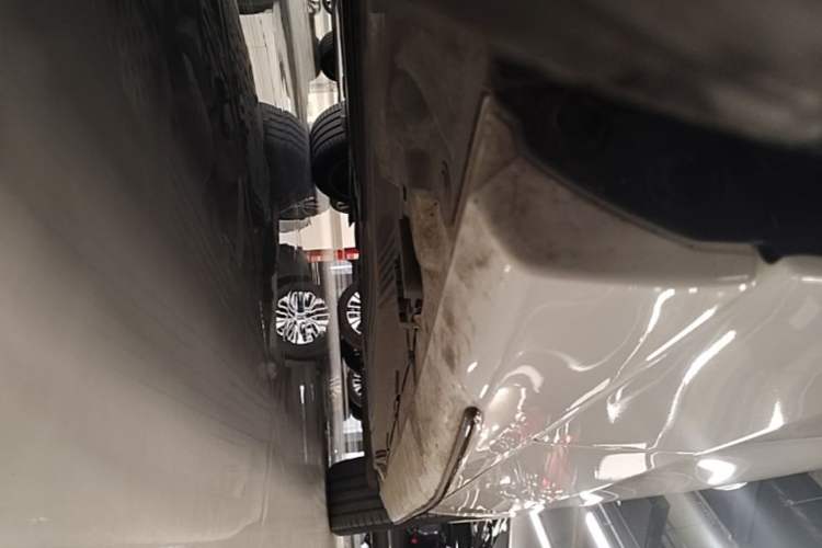 Used Mercedes-Benz C-Class 2025 C 260 L Obsidian Night Sport Edition Chassis Front Left